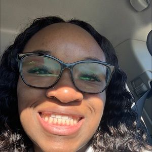 Meet your Posher, Ebony